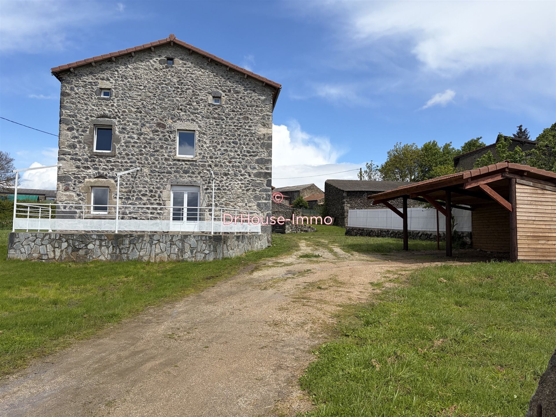 Maison à vendre, 175m², Saint-Haon
