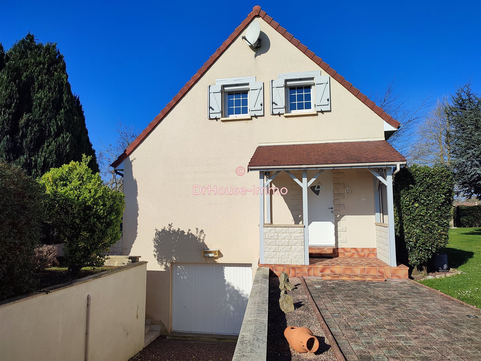 Maison à vendre, 104m², Sainte-Croix-sur-Mer