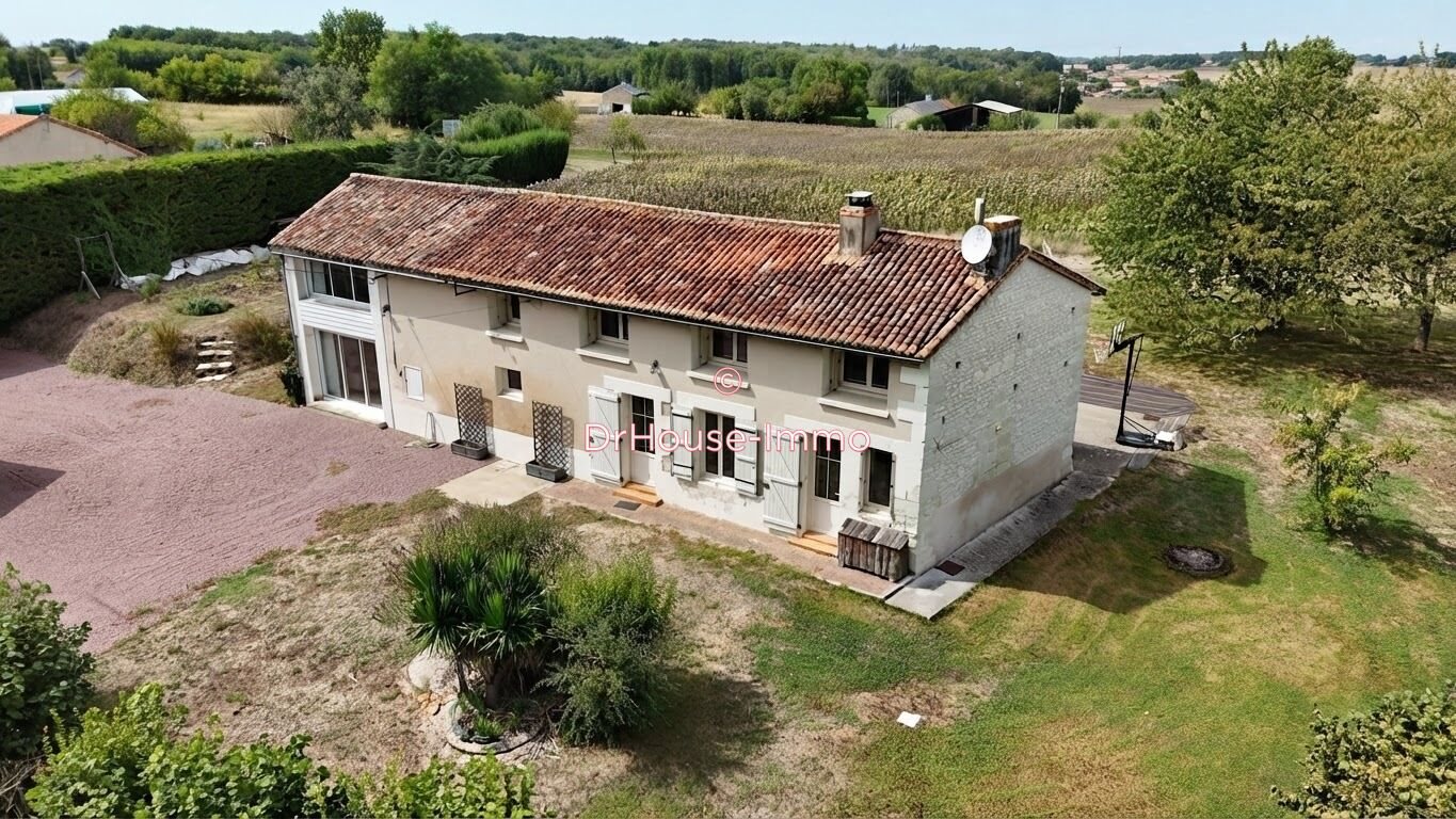 Maison à vendre, 189m², Thurageau