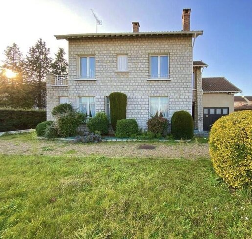 Maison 6 pièces 156 m² · à Saint-Pierre-lès-Nemours · 156 m² · 299 000 €