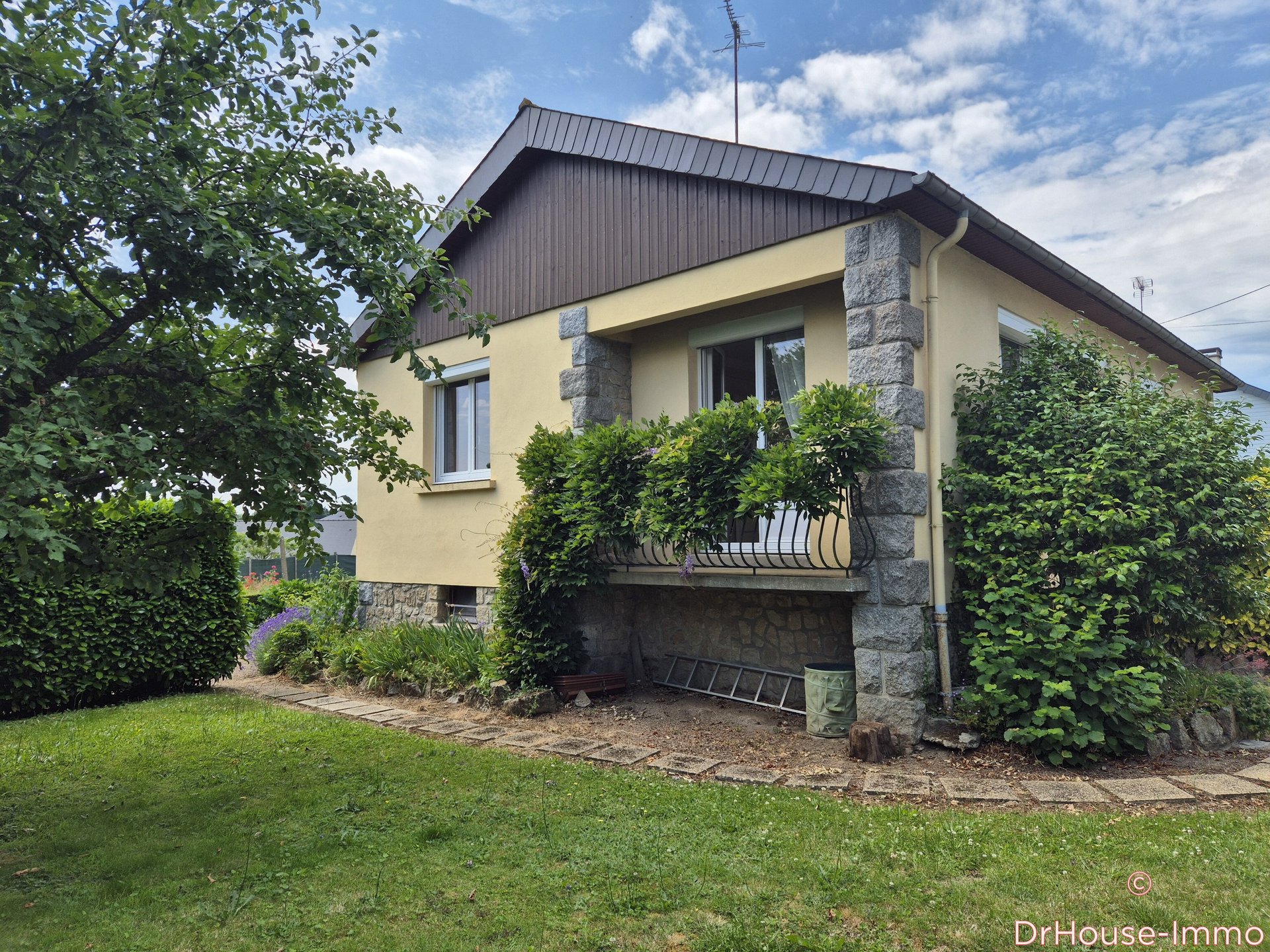 Maison à vendre, 74m², Gorron