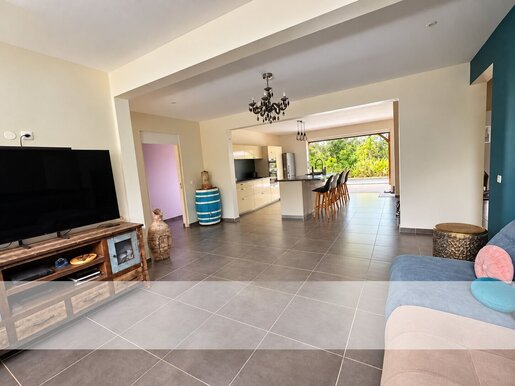 Maison 6 pièces 200 m² · à Sainte-Luce · 200 m² · 657 000 €
