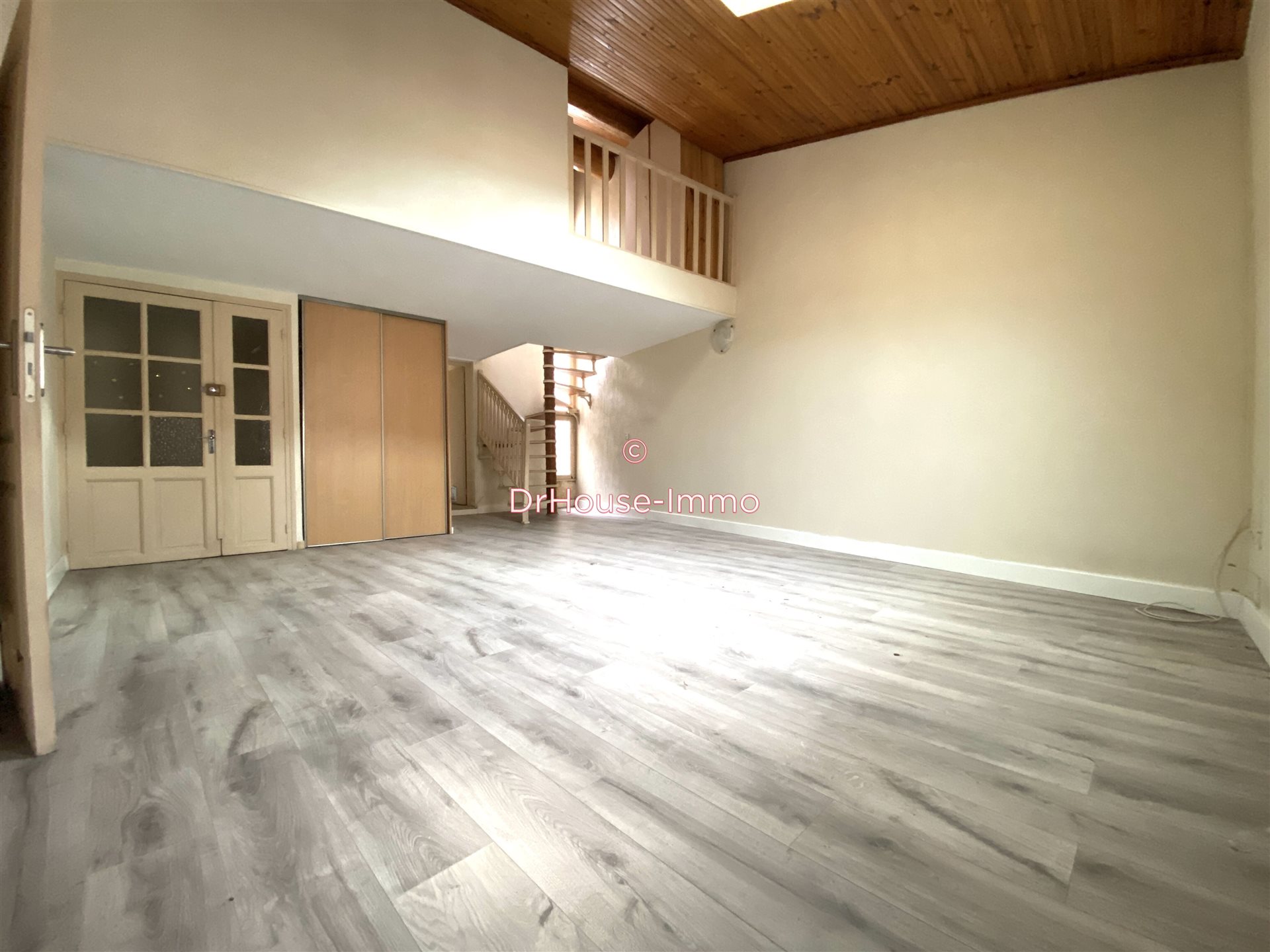 Maison à vendre, 152m², Saint-Laurent-d'Aigouze