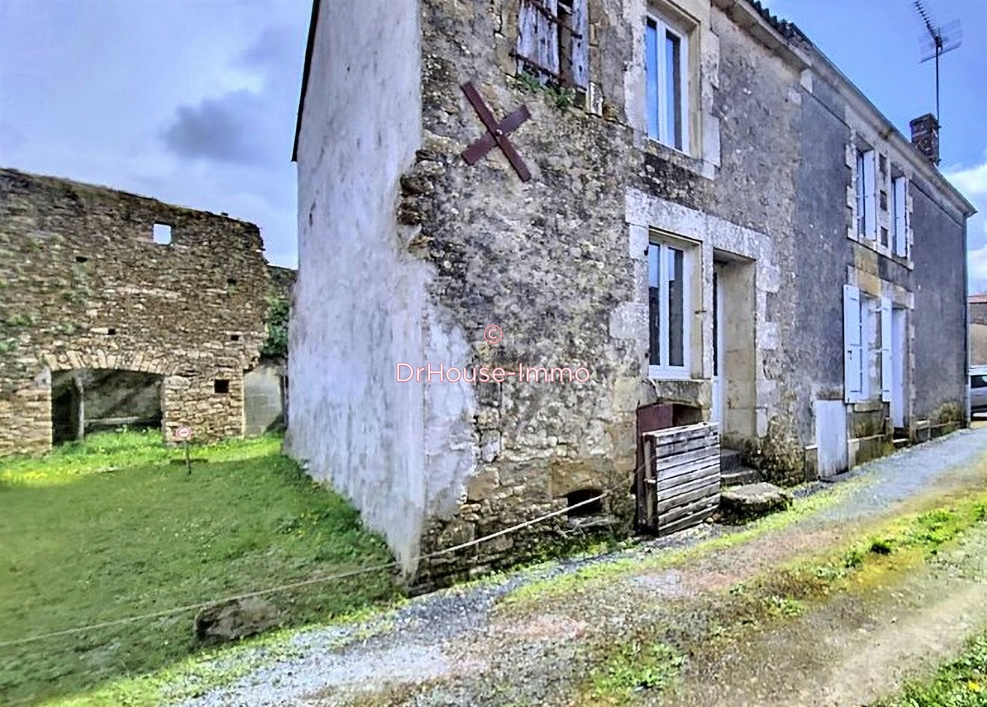 Maison à vendre, 51m², Sigournais