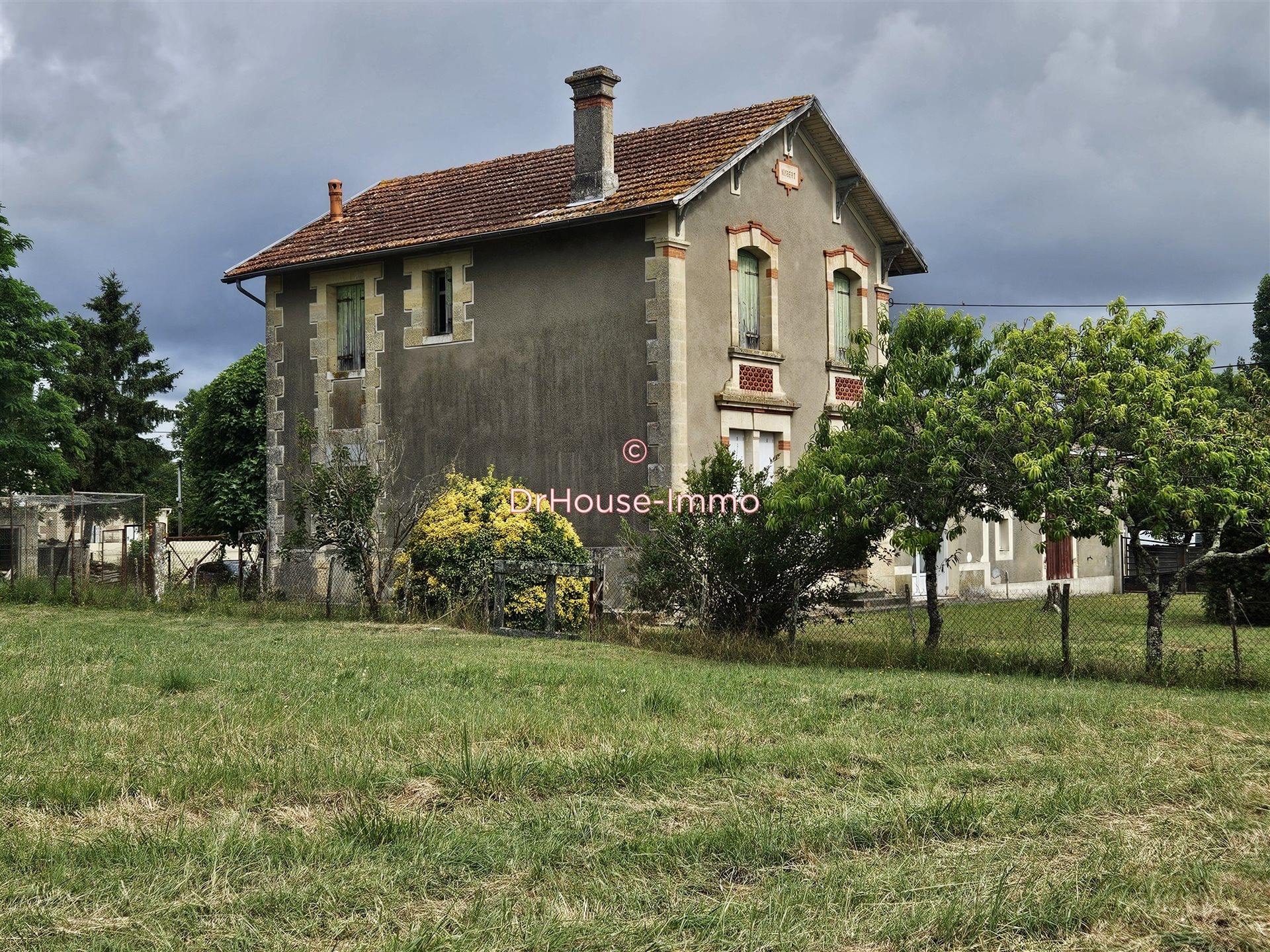 Maison à vendre, 130m², Campugnan