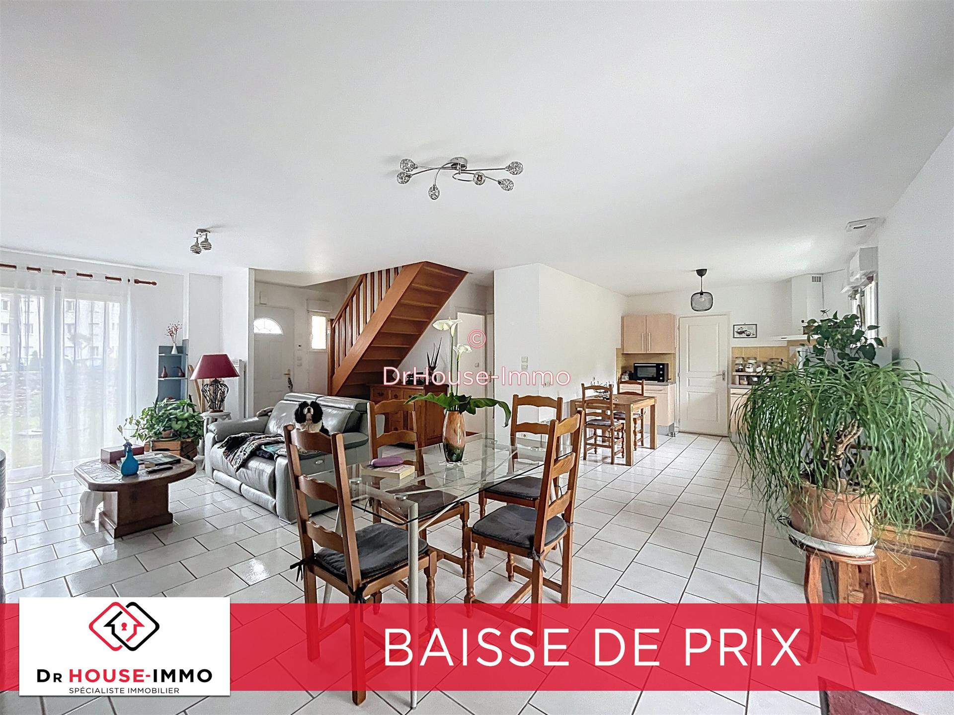 Maison à vendre, 106m², Savigné-sur-Lathan