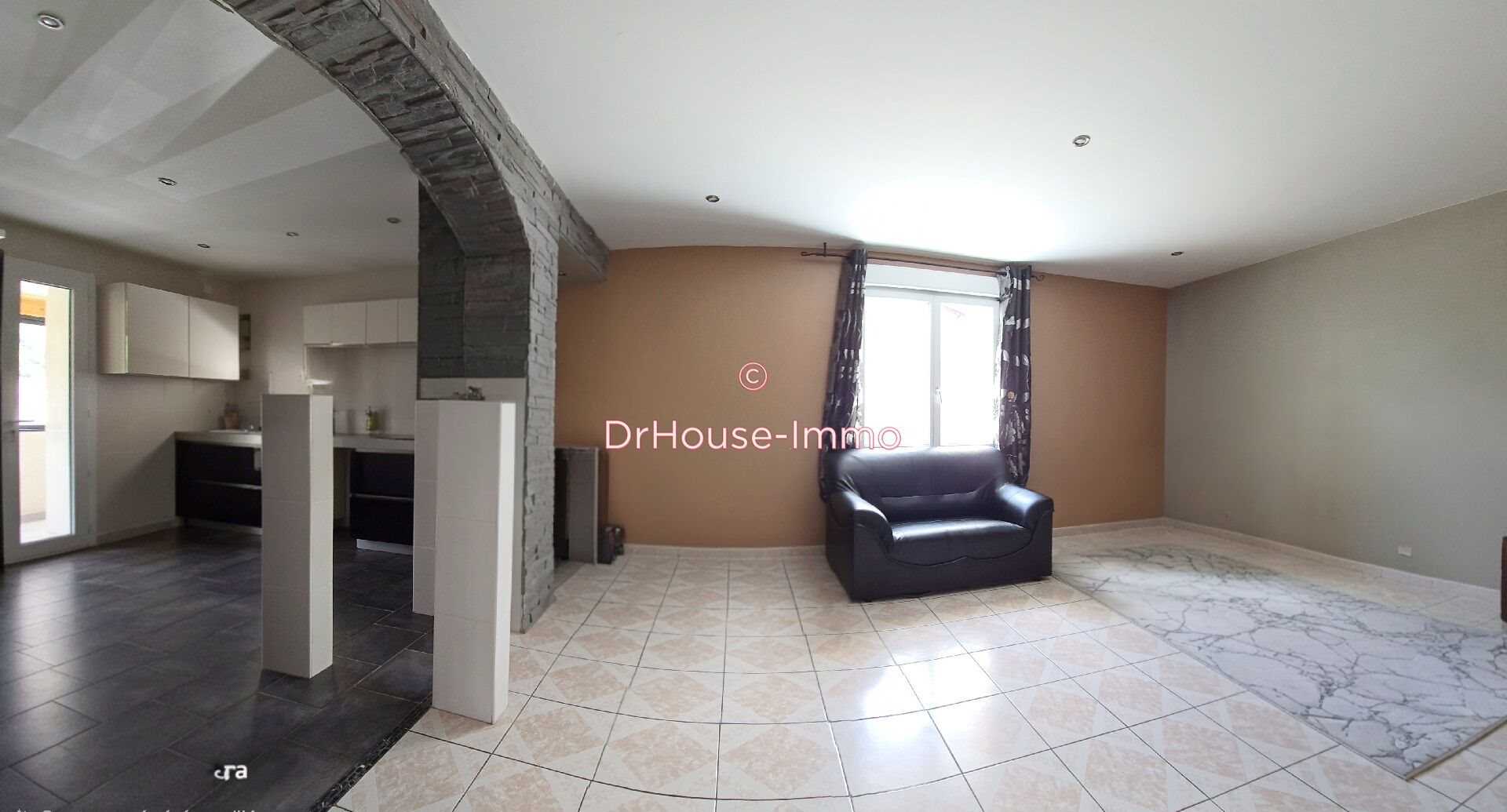 Appartement à vendre, 140m², Unieux