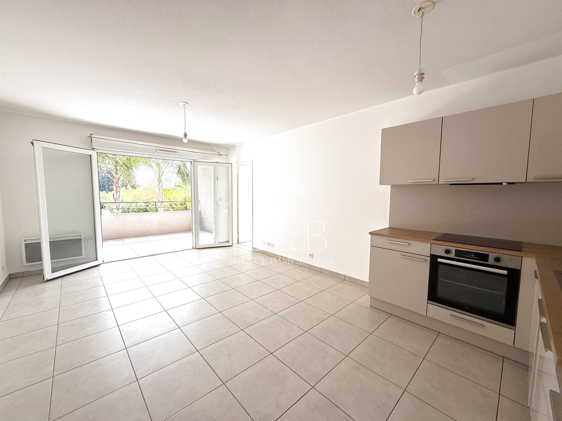 Appartement à vendre, 77m², Fréjus