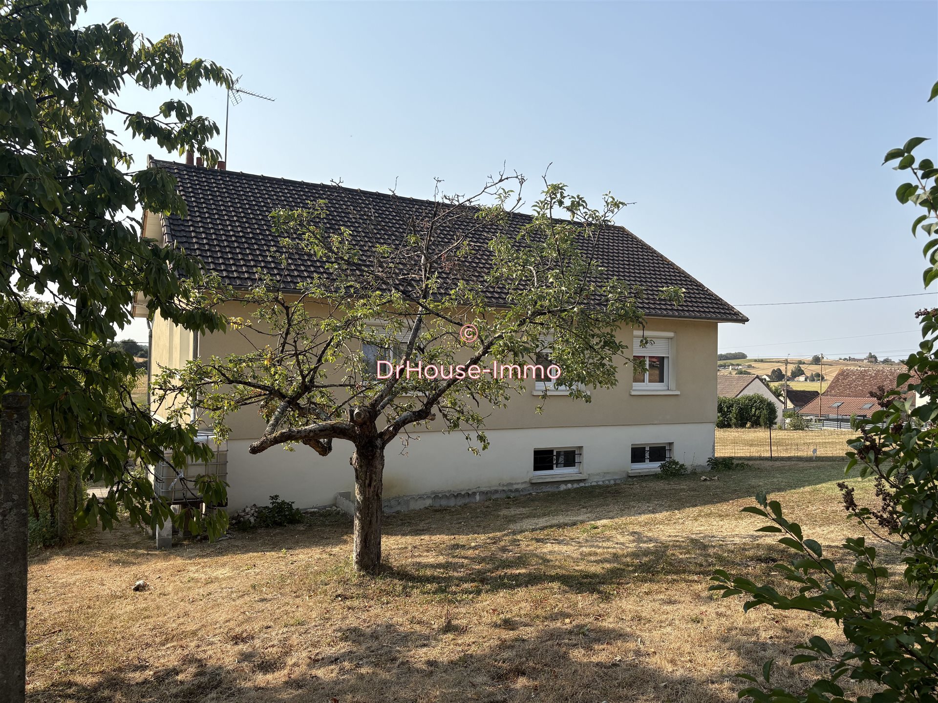 Maison à vendre, 92m², Oyré