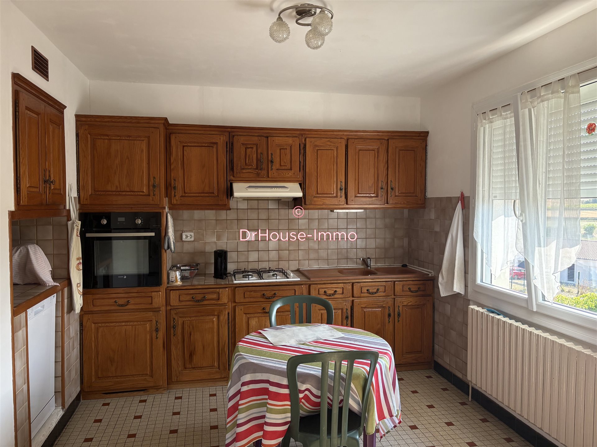 Maison à vendre, 92m², Oyré
