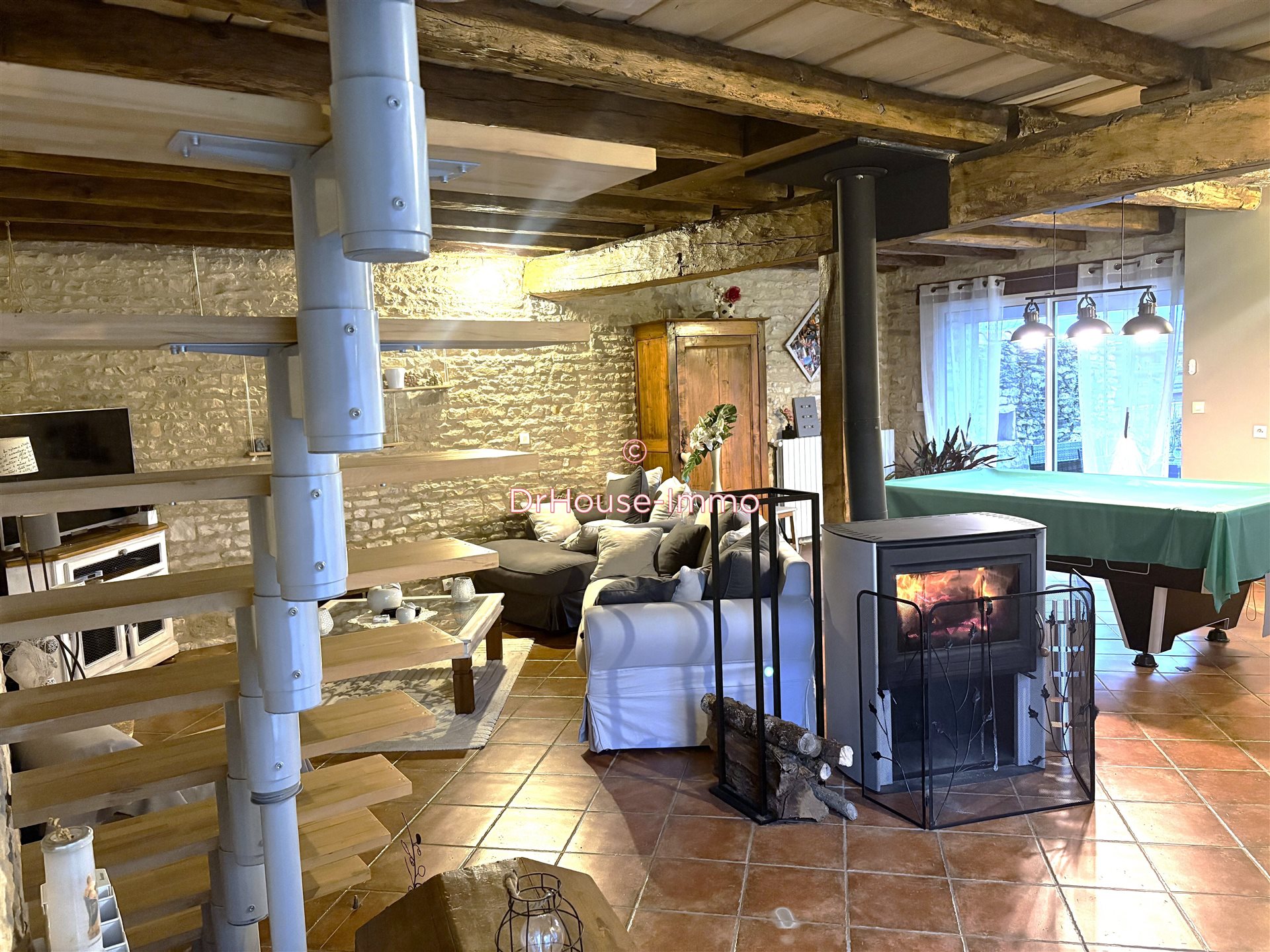 Maison à vendre, 220m², Neuville-de-Poitou