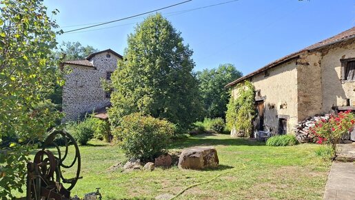 7 pièces 233 m² · à Gorre · 233 m² · 365 000 €