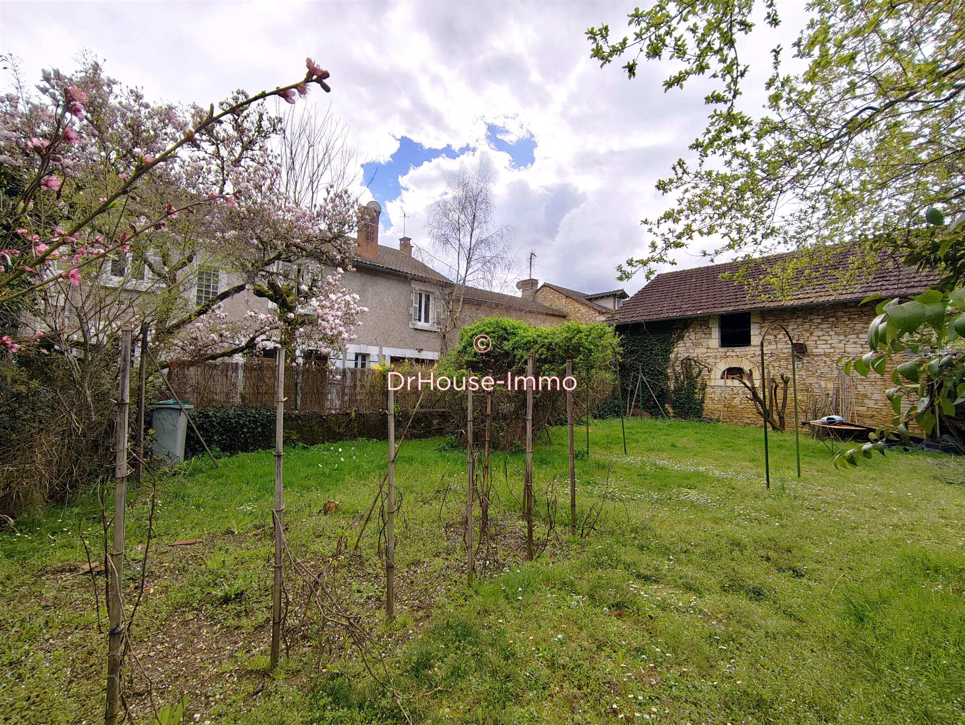 Maison à vendre, 253m², Savignac-les-Eglises