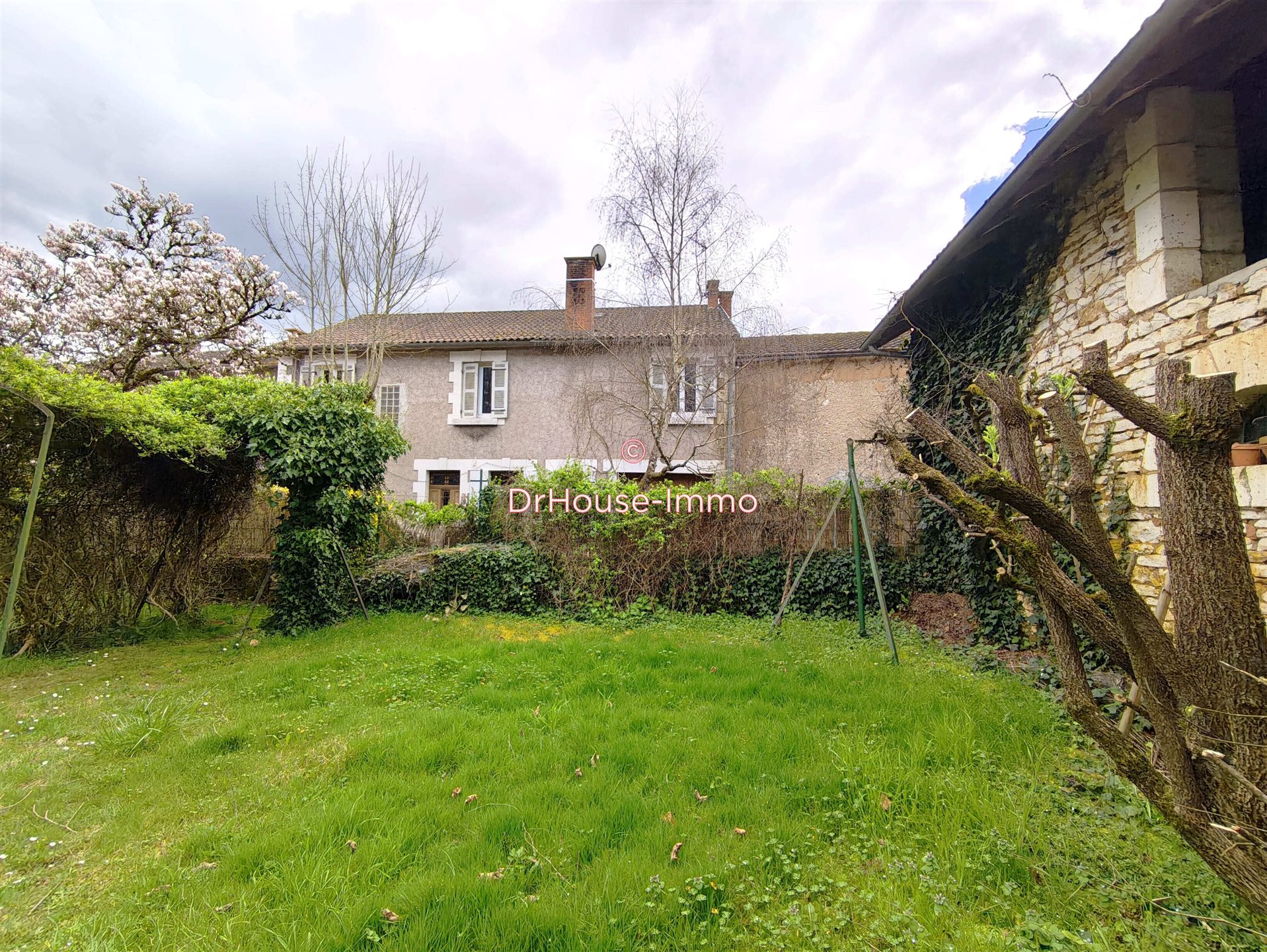 Maison à vendre, 253m², Savignac-les-Eglises