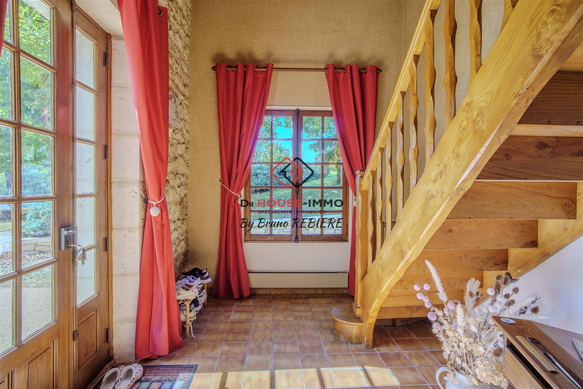 Maison à vendre, 260m², Thiviers