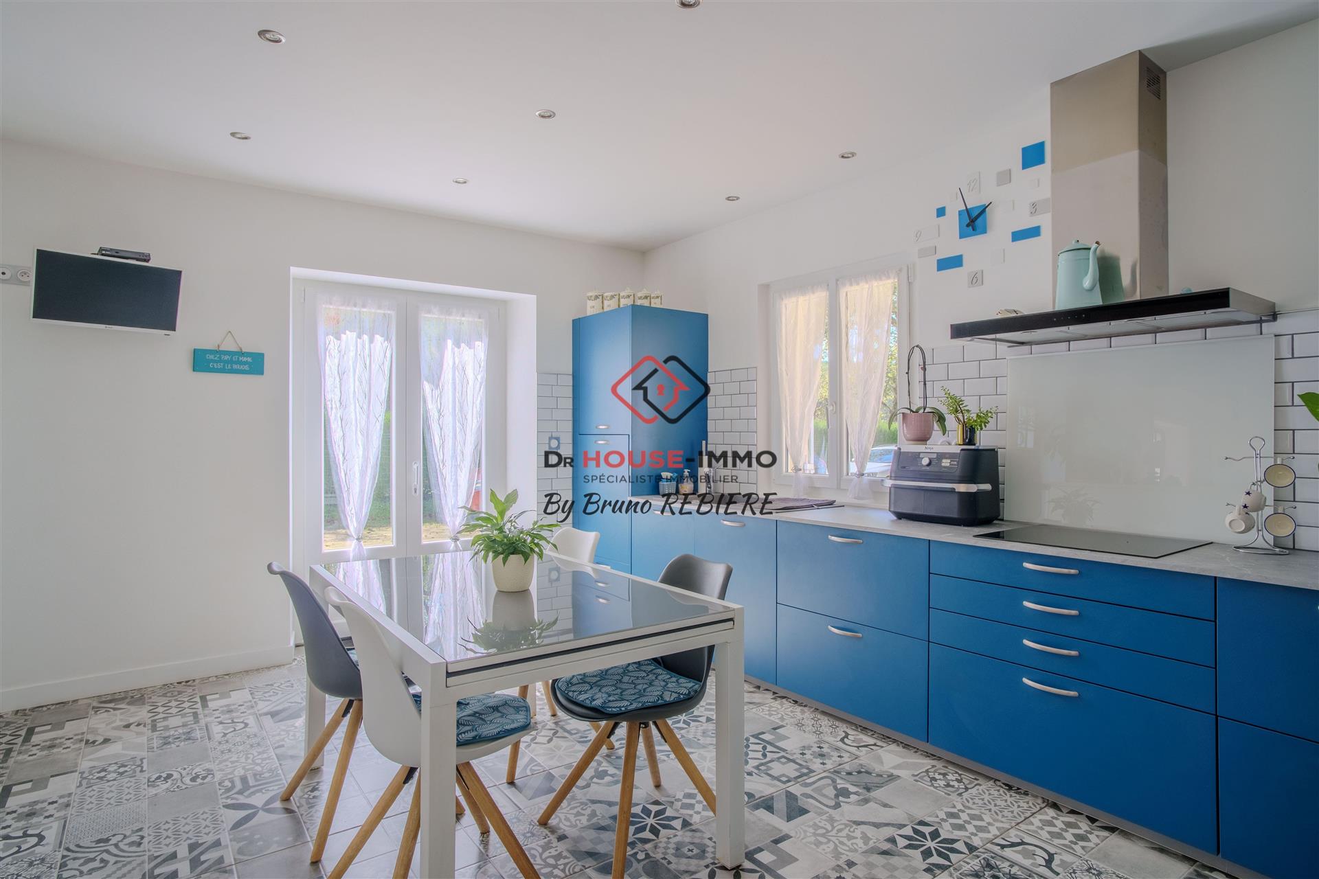 Maison à vendre, 260m², Thiviers
