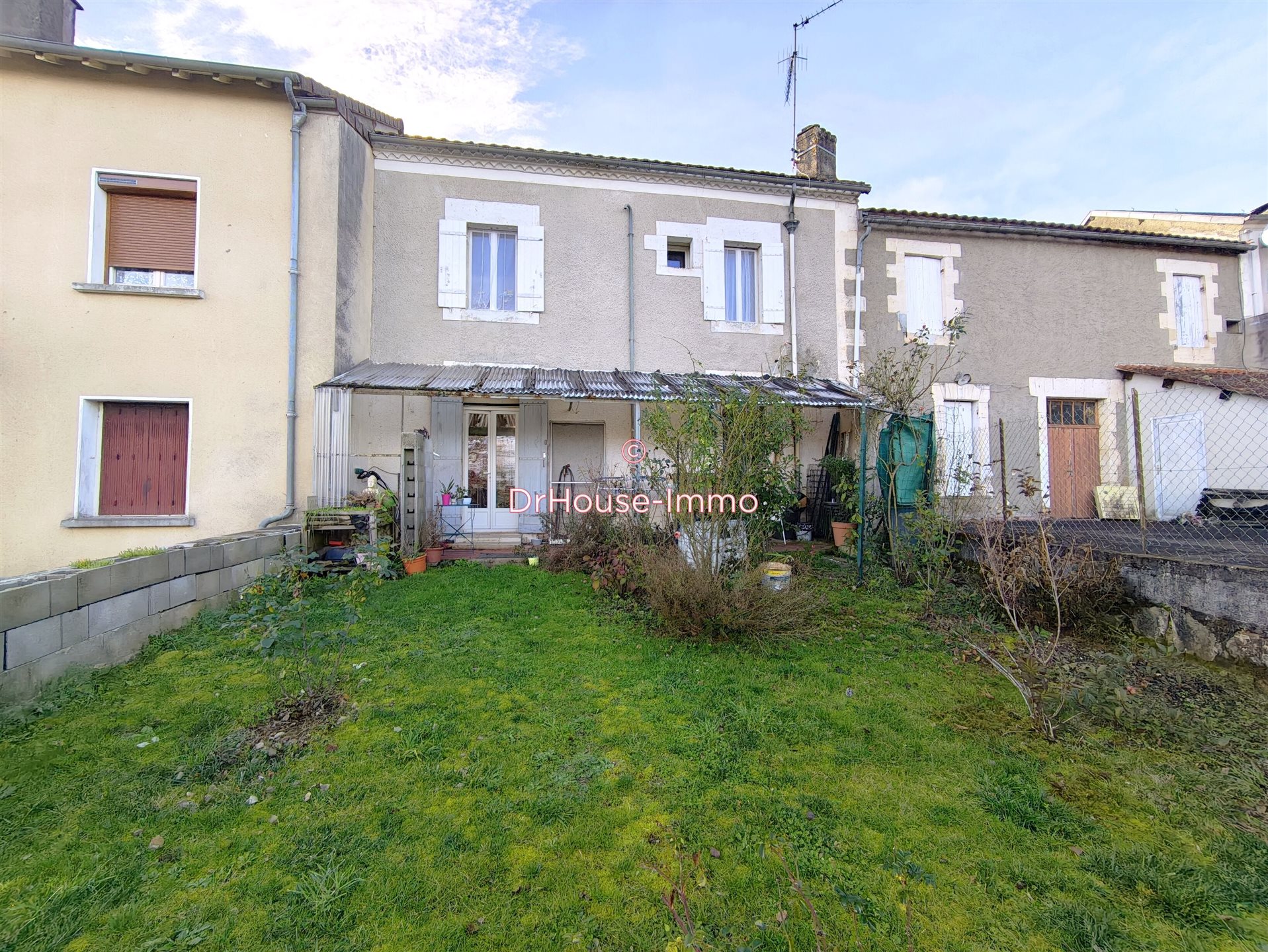 Maison à vendre, 117m², Thiviers