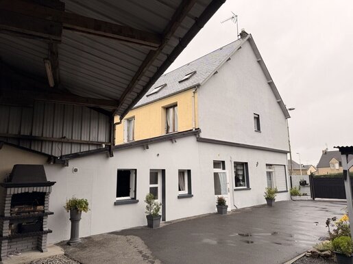Maison 12 pièces 187 m² · à Reffuveille · 187 m² · 169 900 €