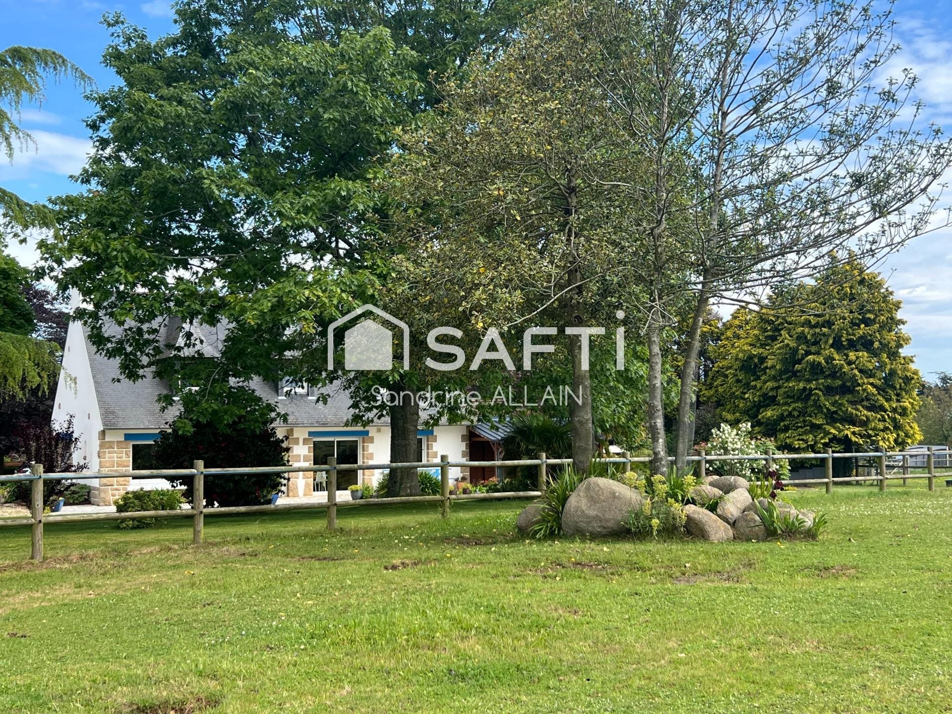 Maison à vendre, 160m², Plérin