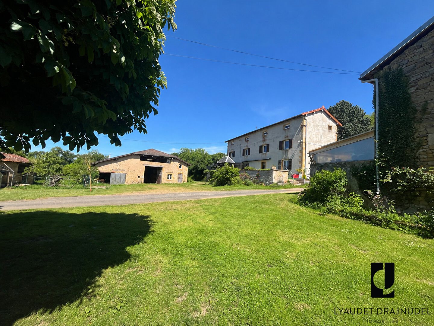 Maison à vendre, 300m², Saint-Denis-de-Cabanne