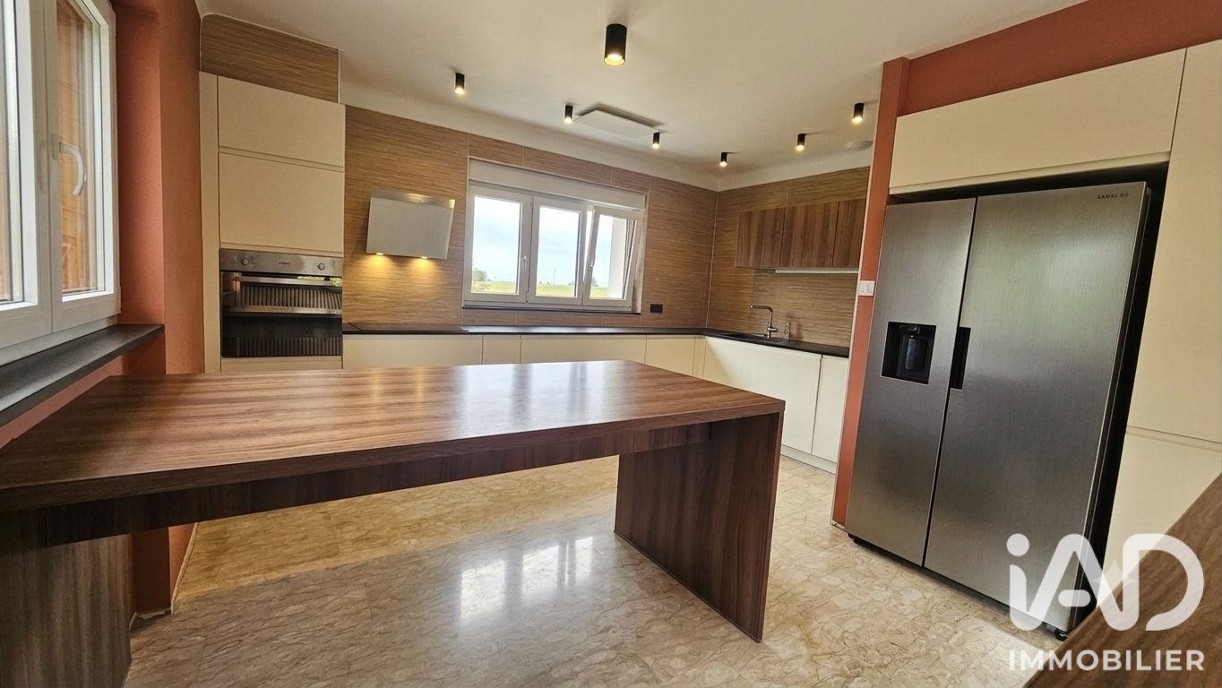 Maison à vendre, 128m², Saint-Privat-la-Montagne