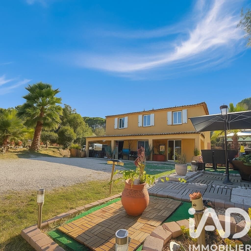 Maison à vendre, 155m², Fréjus