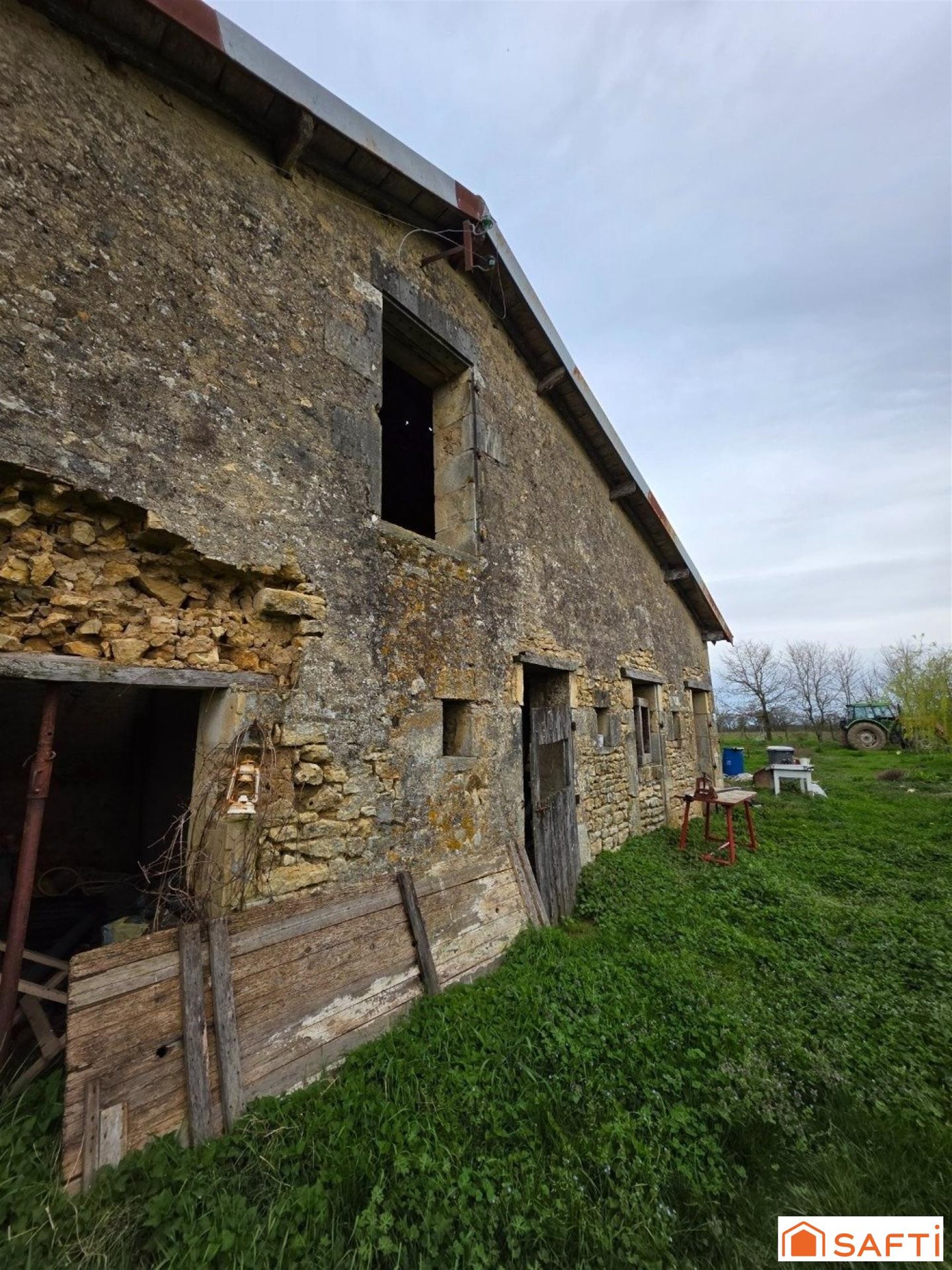 Maison à vendre, 220m², Saint-Maurice-la-Clouère
