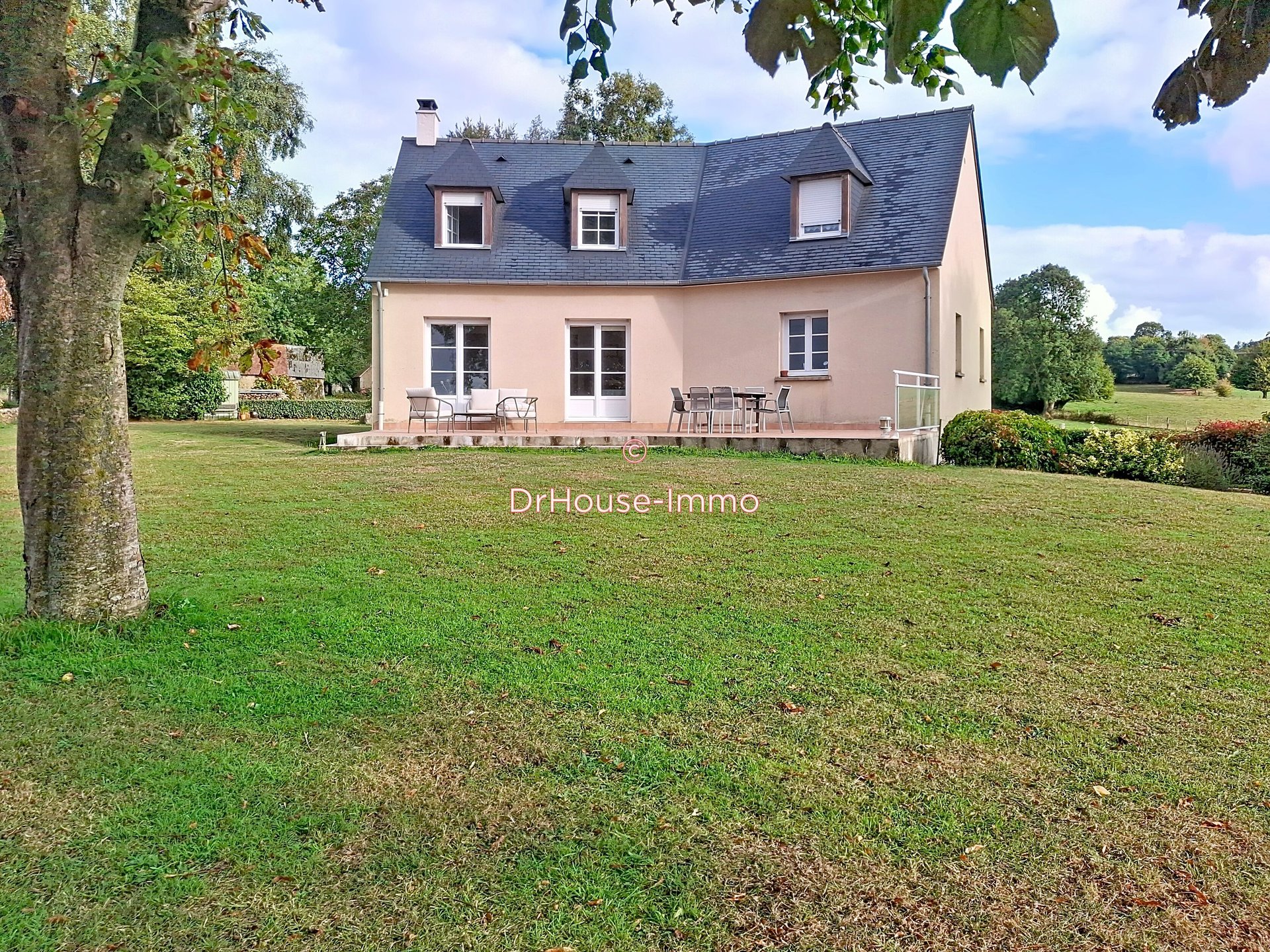 Maison à vendre, 128m², Saint-Loup