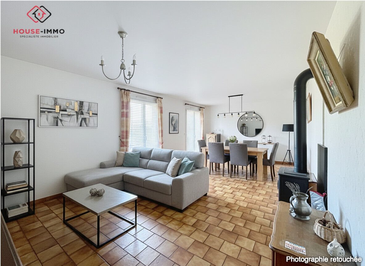 Maison à vendre, 131m², Doucier