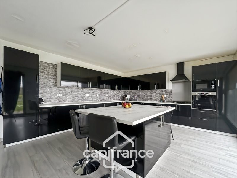 Maison à vendre, 255m², Plouguenast
