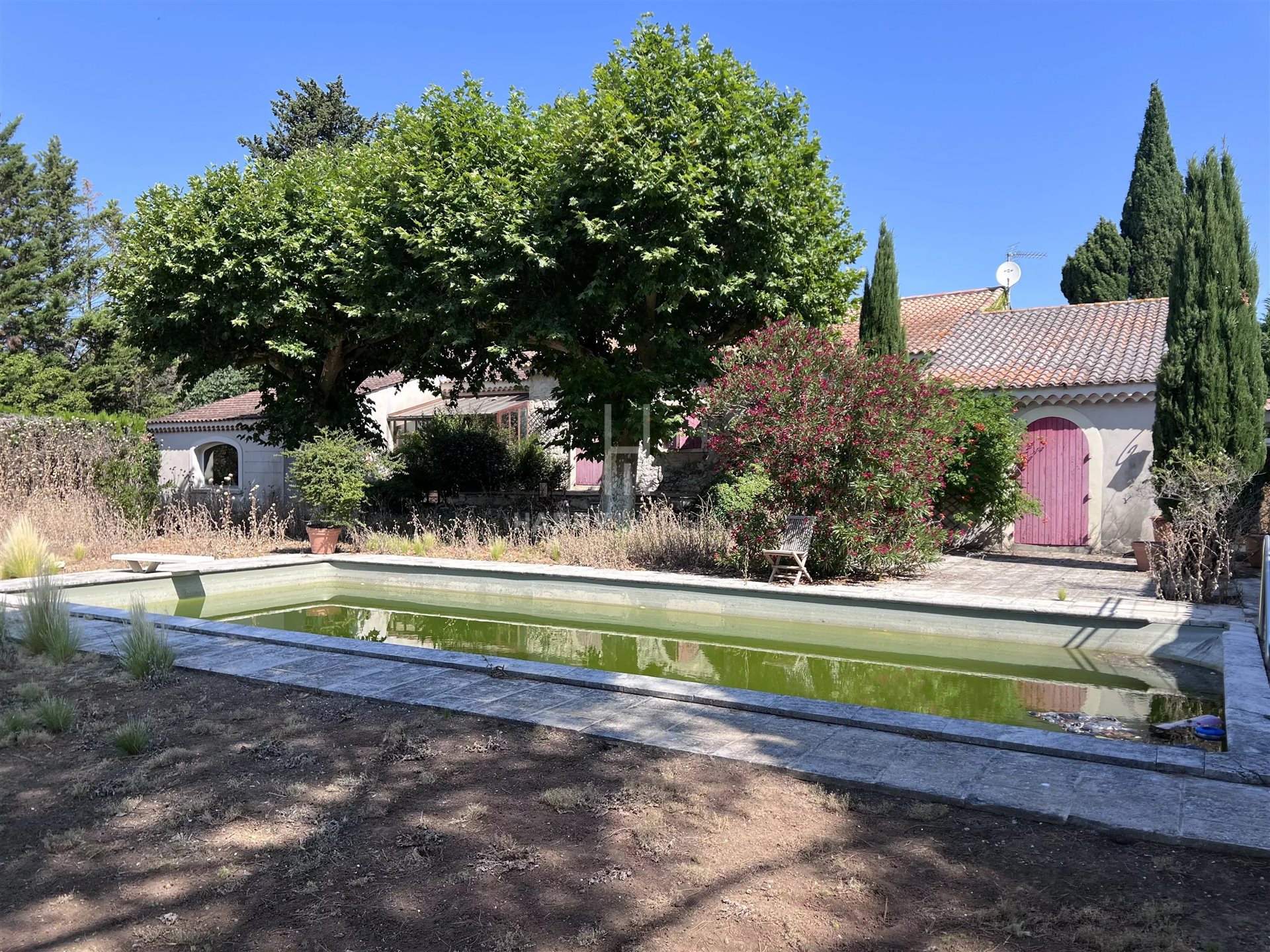 Maison à vendre, 340m², Mollégès
