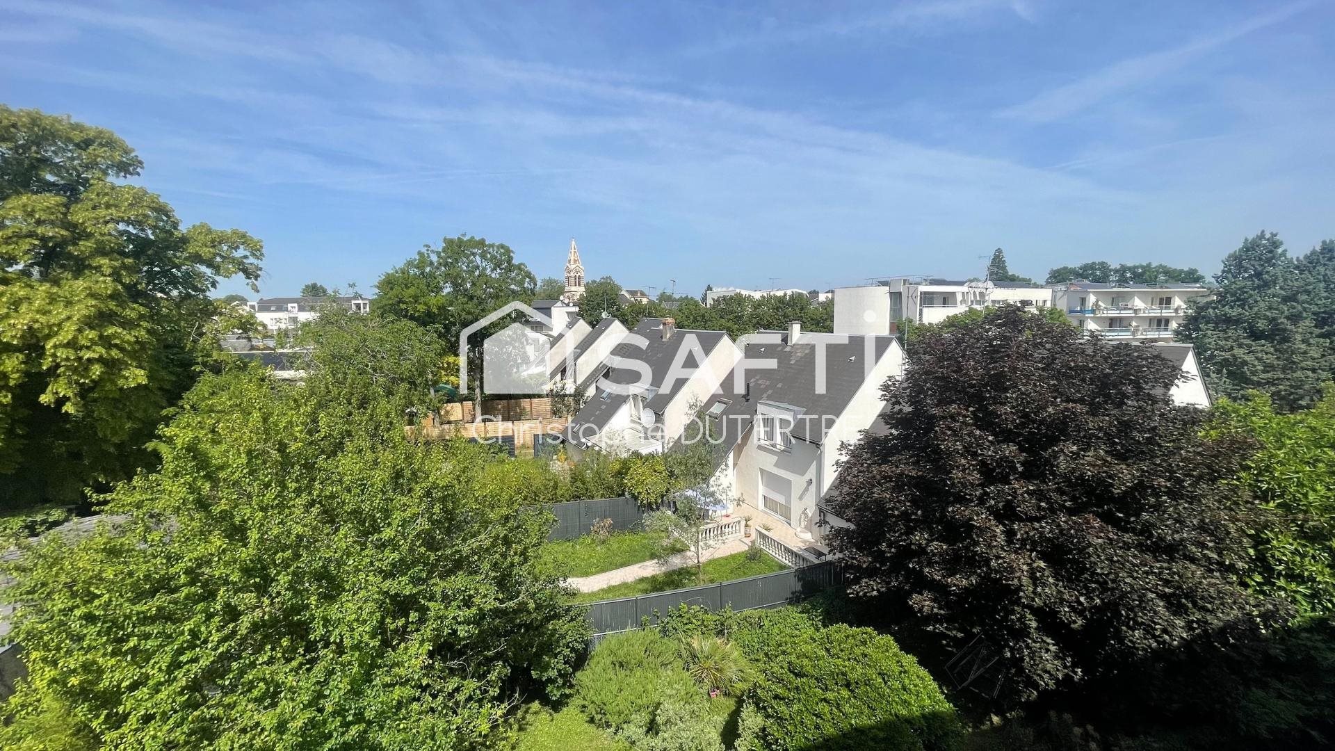 Appartement à vendre, 74m², Saint-Jean-de-la-Ruelle
