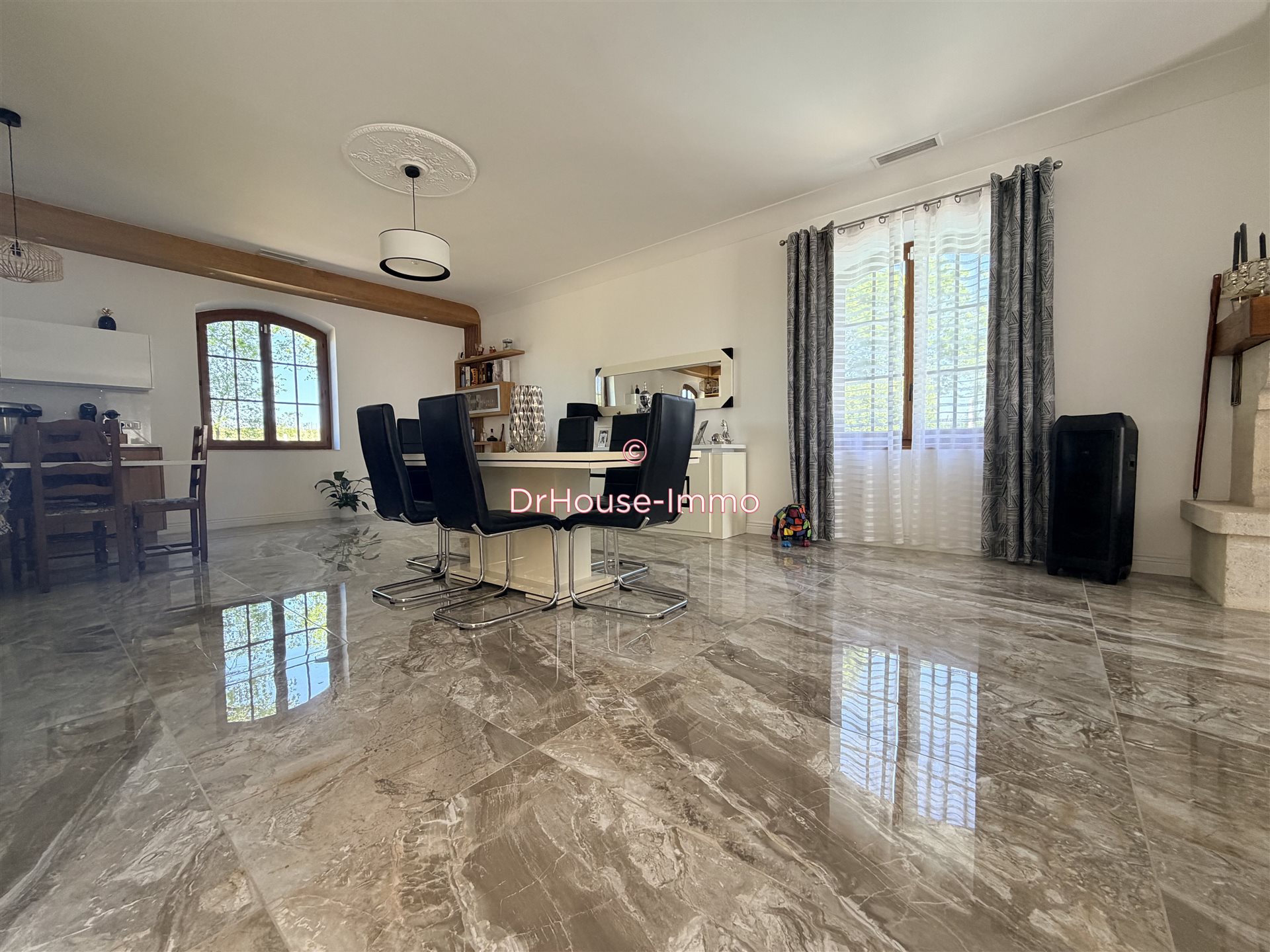 Maison à vendre, 180m², Yvrac