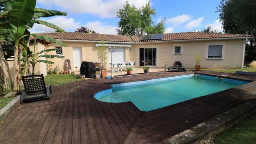 Maison 7 pièces 143 m² · à Sadirac · 143 m² · 349 000 €