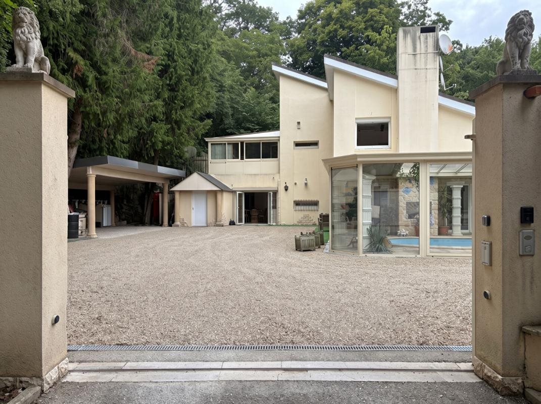 Maison à vendre, 340m², Arnières-sur-Iton