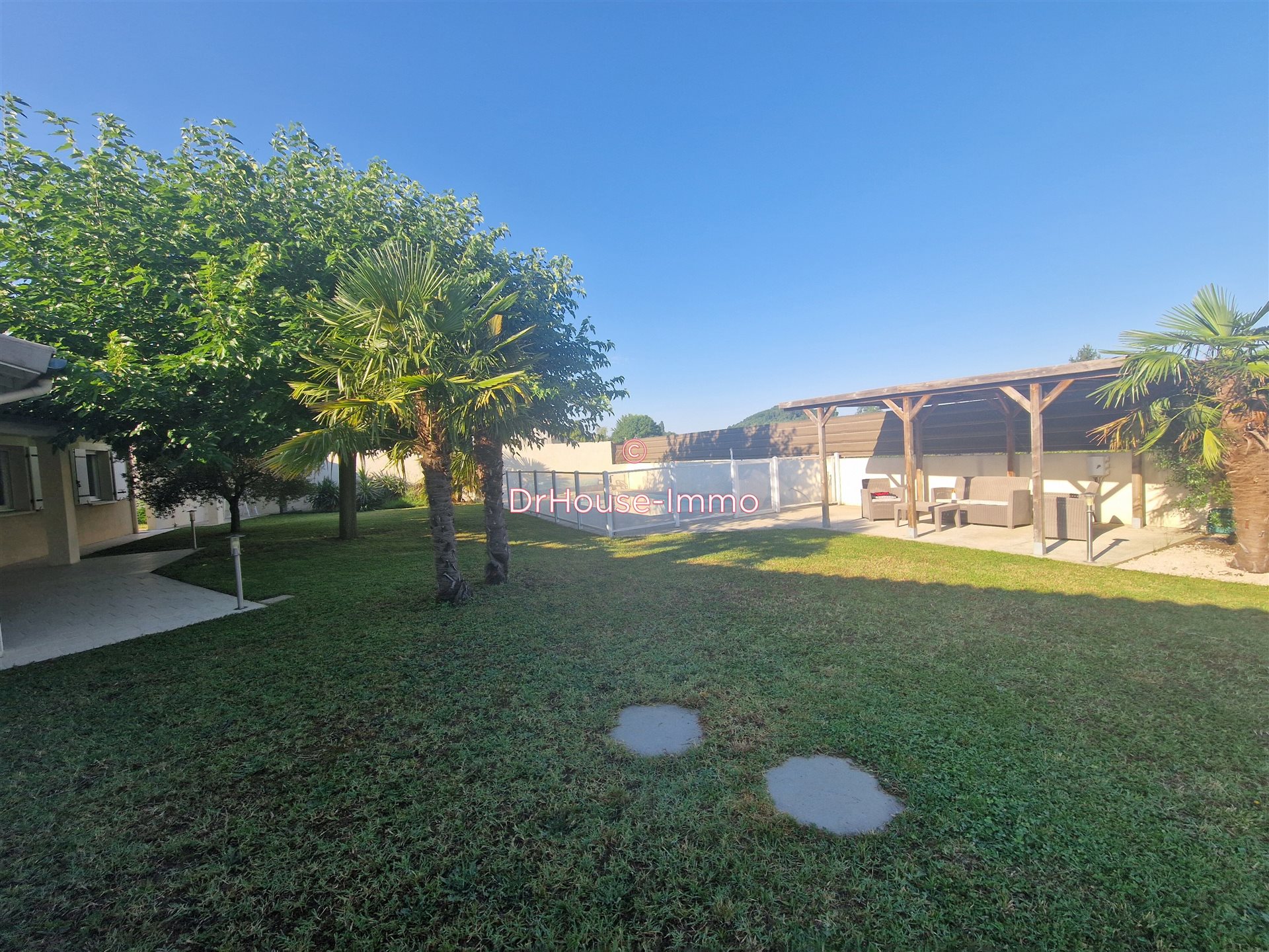 Maison à vendre, 112m², Geyssans