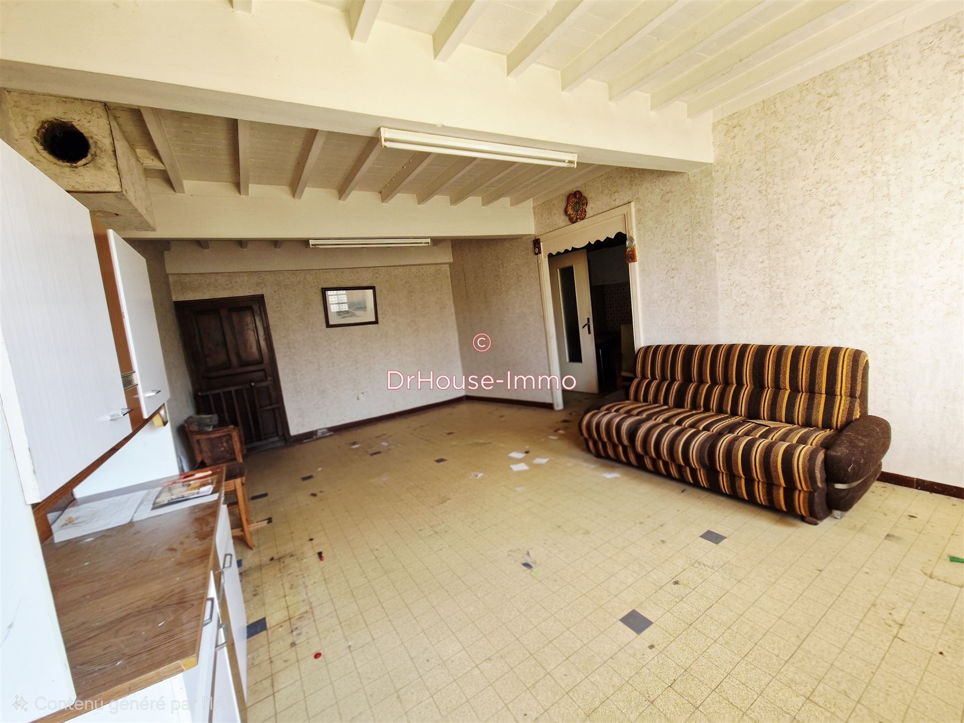 Maison à vendre, 380m², Bésayes