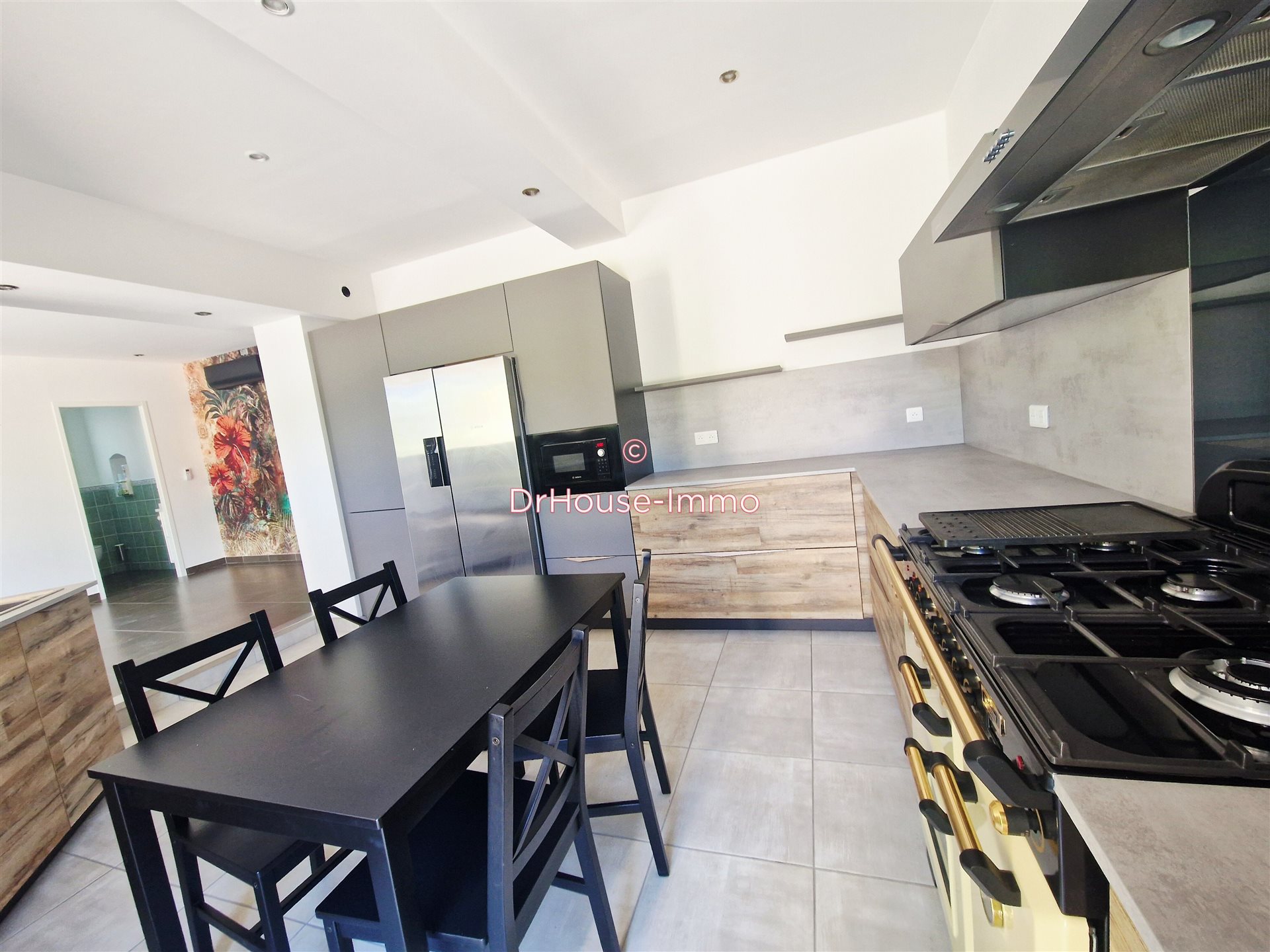 Maison à vendre, 228m², Charmes-sur-Rhône