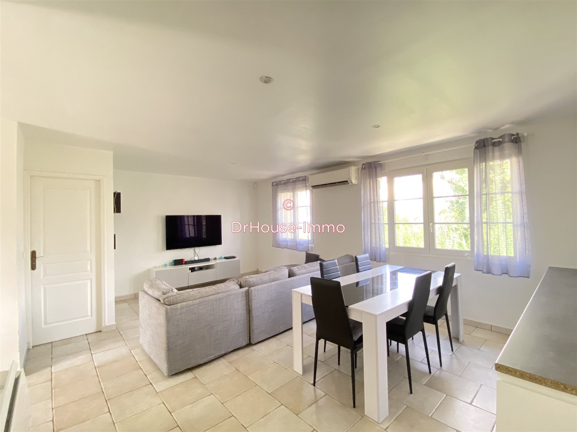 Appartement à vendre, 70m², Peyrolles-en-Provence
