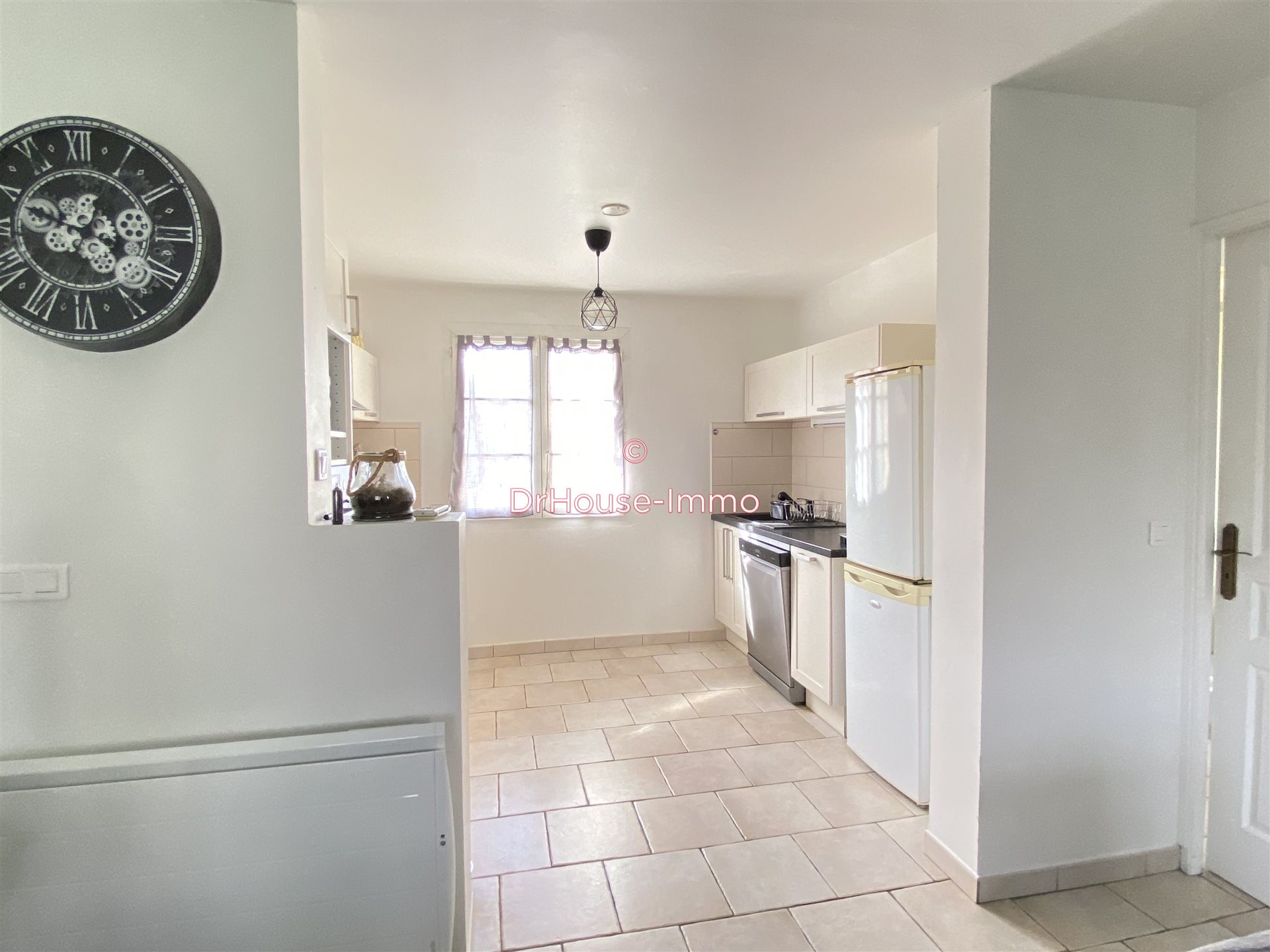 Appartement à vendre, 70m², Peyrolles-en-Provence