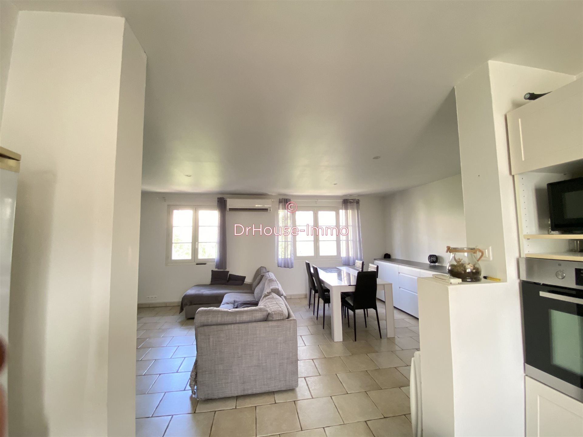 Appartement à vendre, 70m², Peyrolles-en-Provence