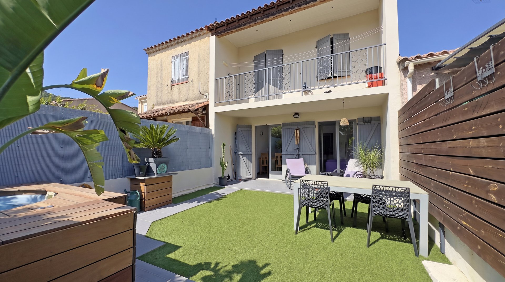 Maison à vendre, 73m², Hyères