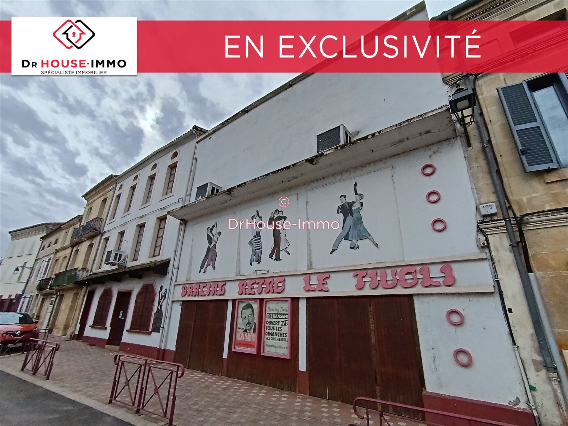 Maison à vendre, 900m², Sainte-Livrade-sur-Lot