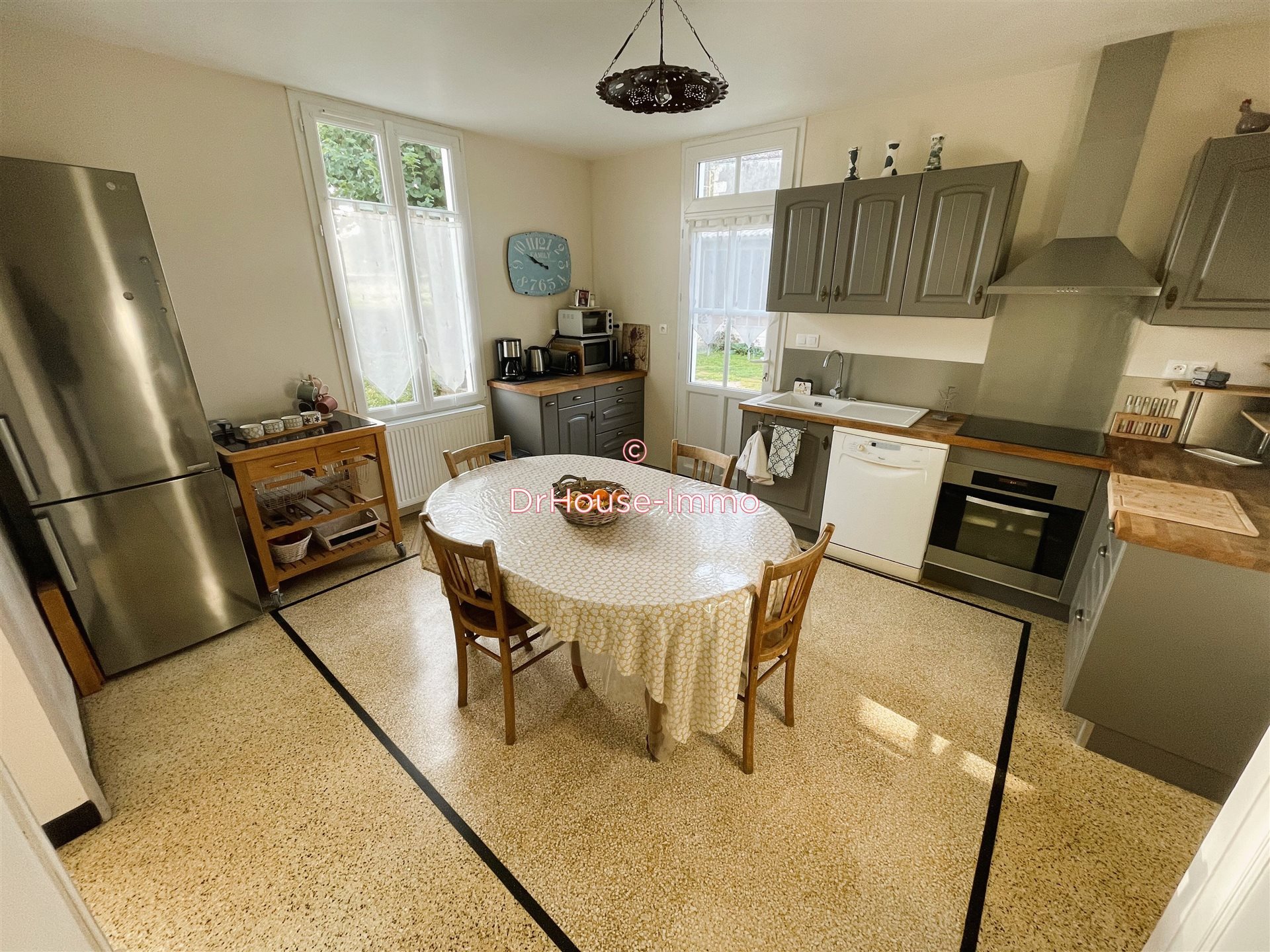 Maison à vendre, 157m², La Crèche
