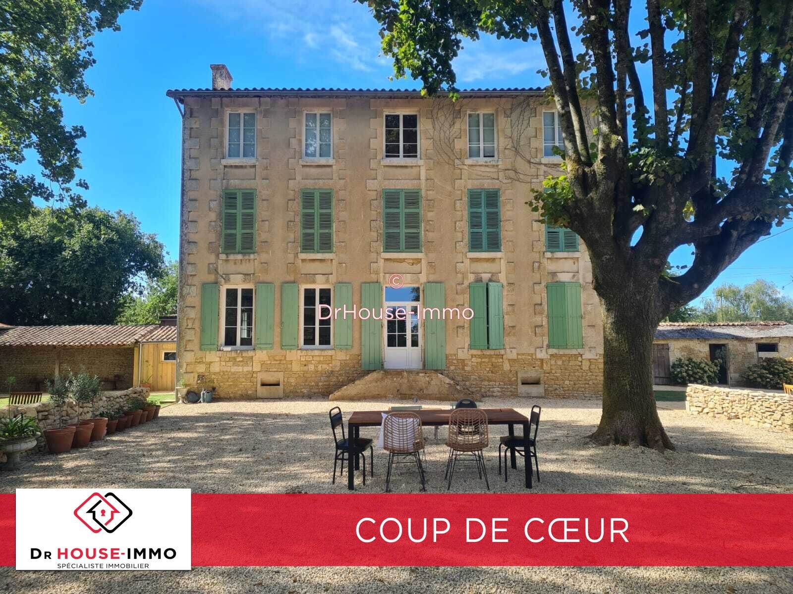 Maison à vendre, 272m², Saint-Christophe-sur-Roc