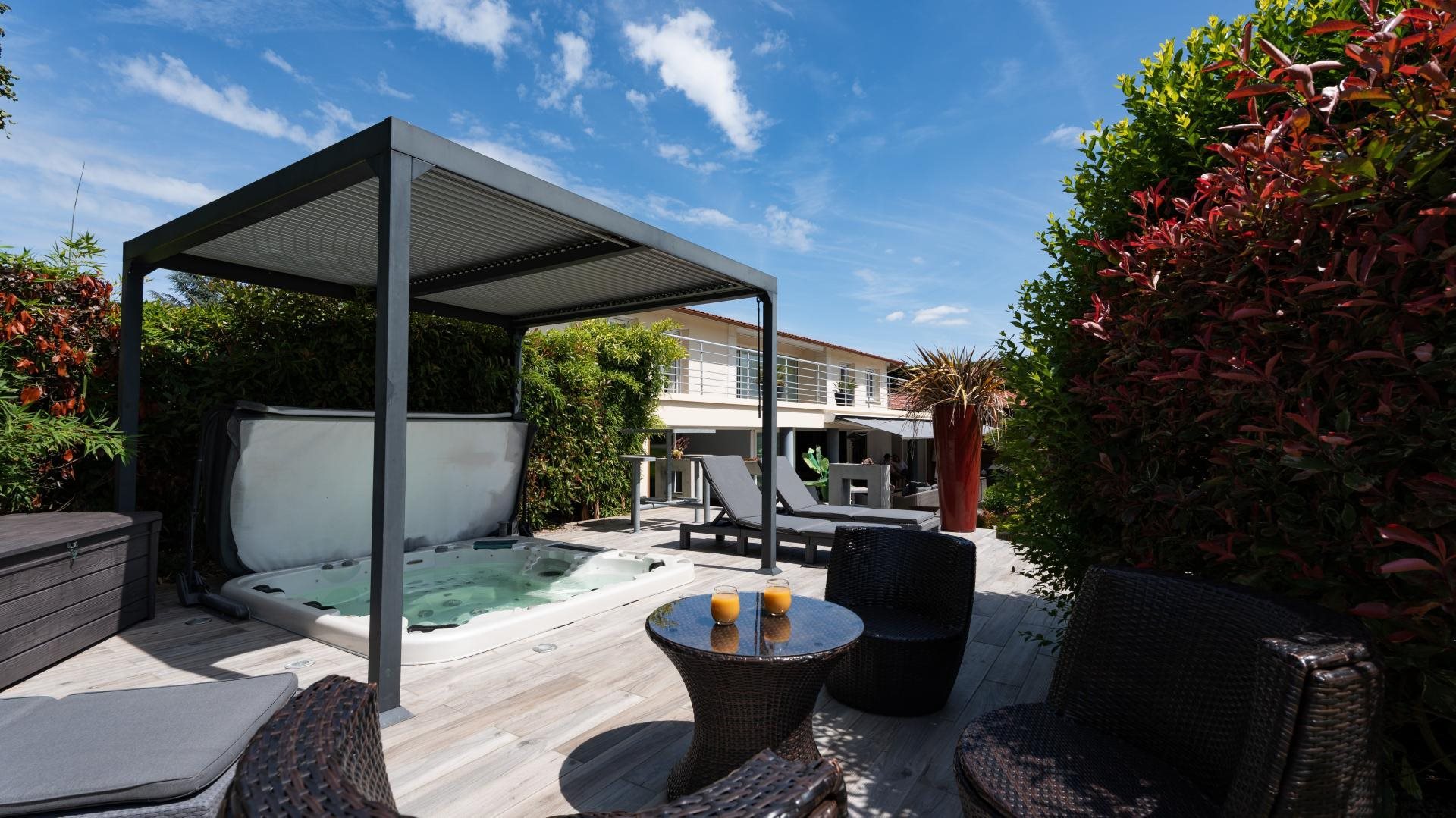 Maison à vendre, 385m², Noailles