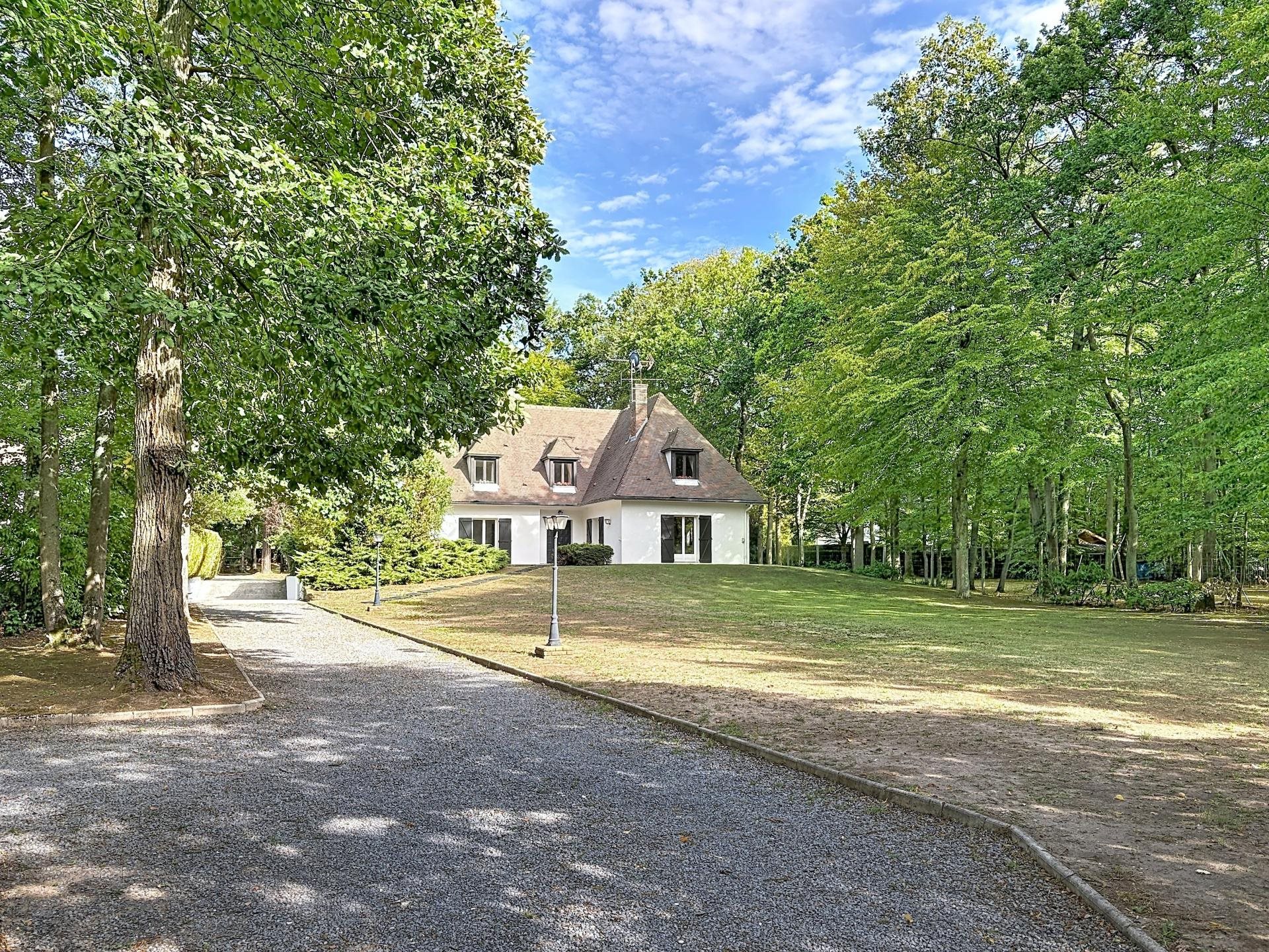 Maison à vendre, 230m², Lamorlaye