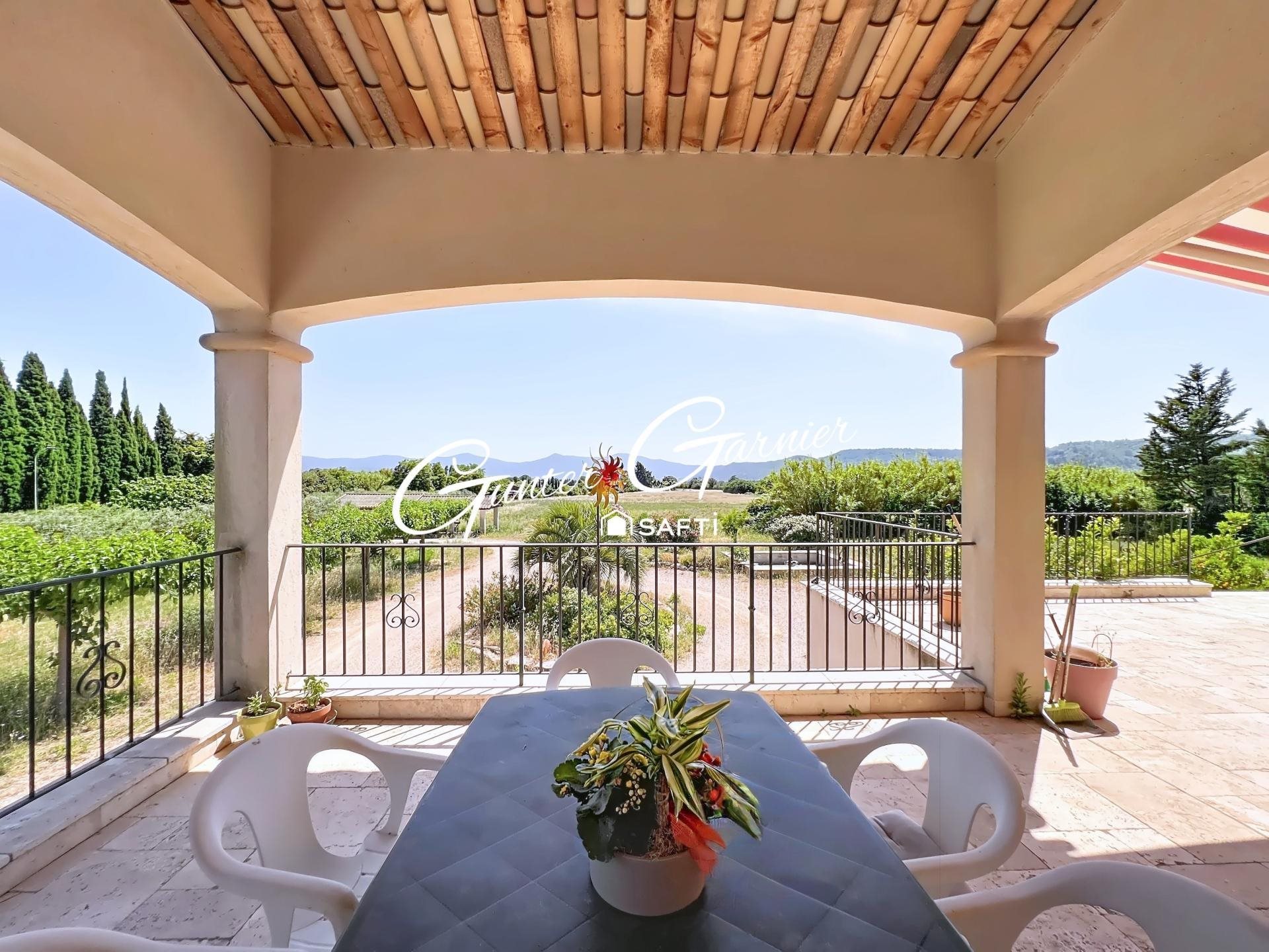 Maison à vendre, 260m², Le Luc