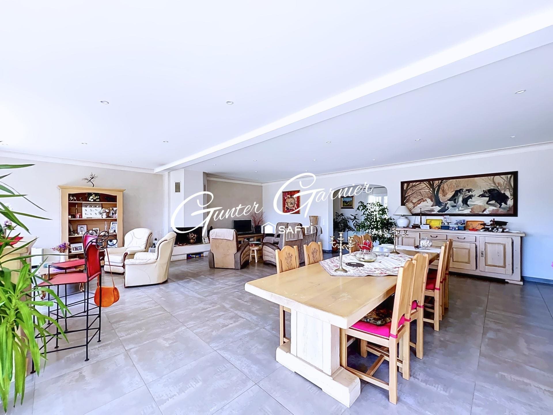Maison à vendre, 260m², Le Luc
