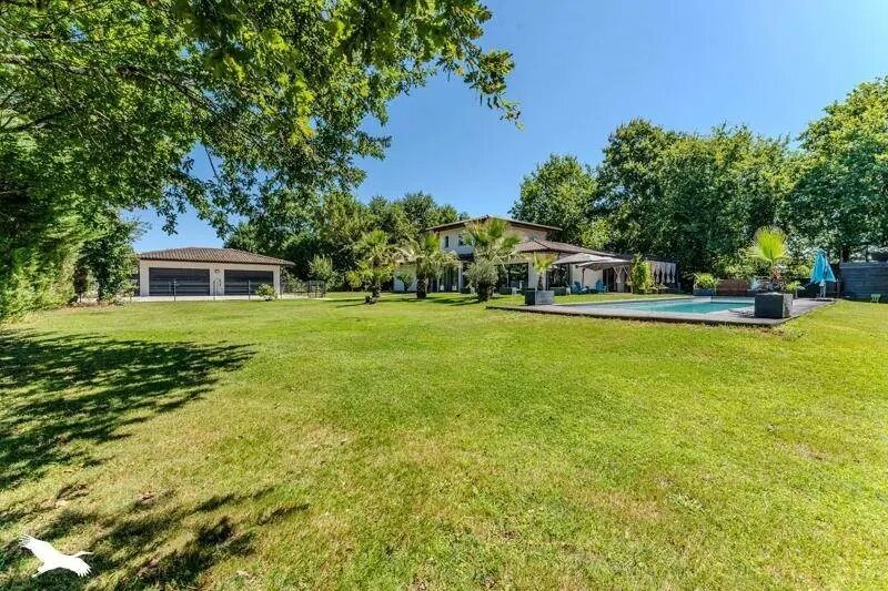 Maison à vendre, 243m², Salles